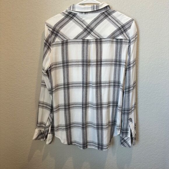 Rails White & Black Plaid Classic Soft Button Front Shirt - Size M - EUC - Picture 5 of 6